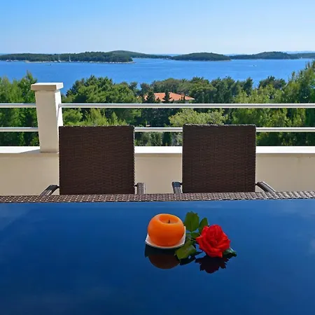 Apartments Dinka Milicic Hvar Town Exteriér fotografie